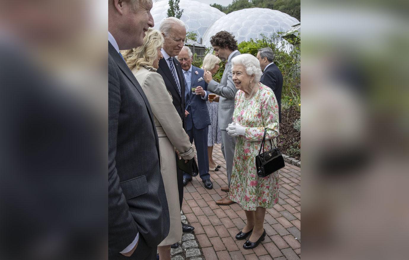 queen elizabeth and world leaders at the g summit