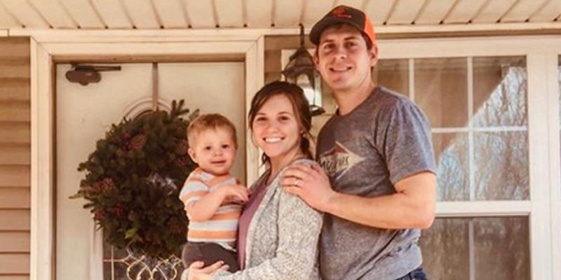 joy-anna-duggar-baby-austin-photos-instagram-dog