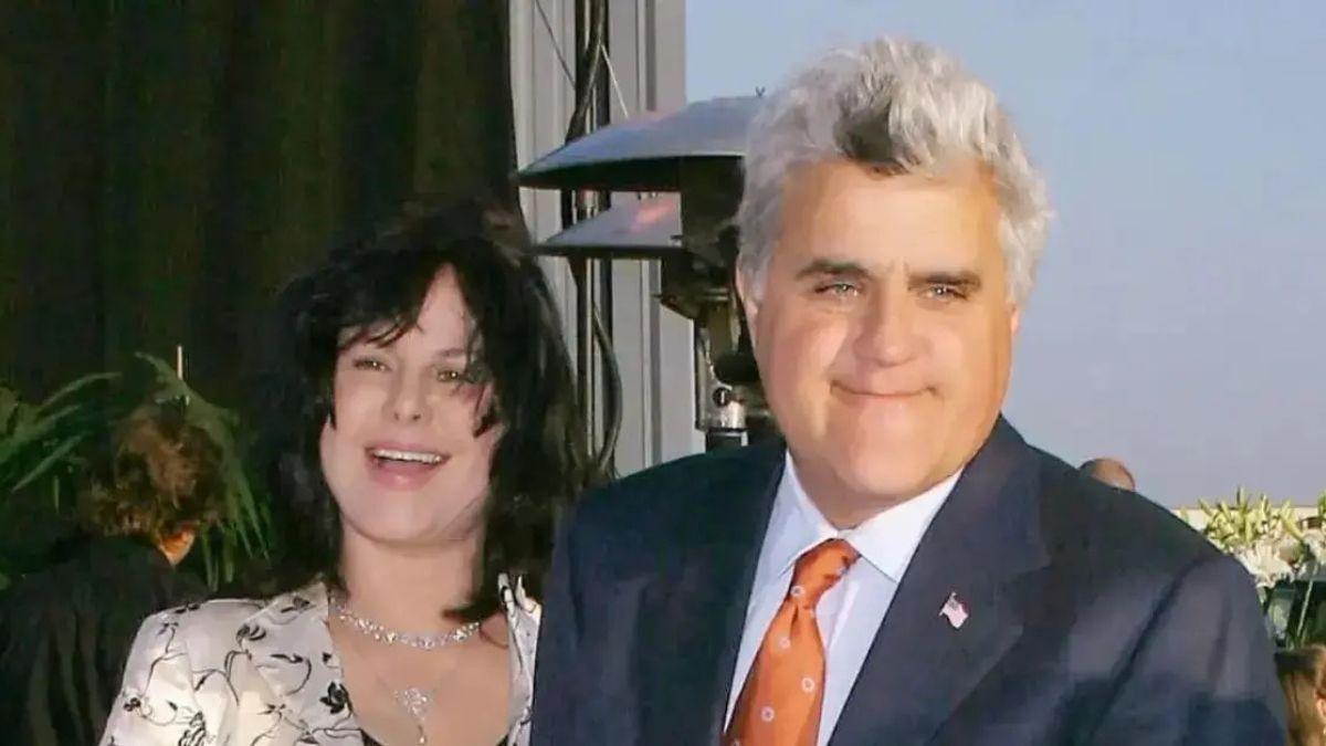 Photo of Jay and Mavis Leno married in 1980.