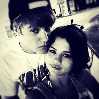 Selena Gomez Wishes Justin Bieber 'Happy Birthday To My Best Friend In ...