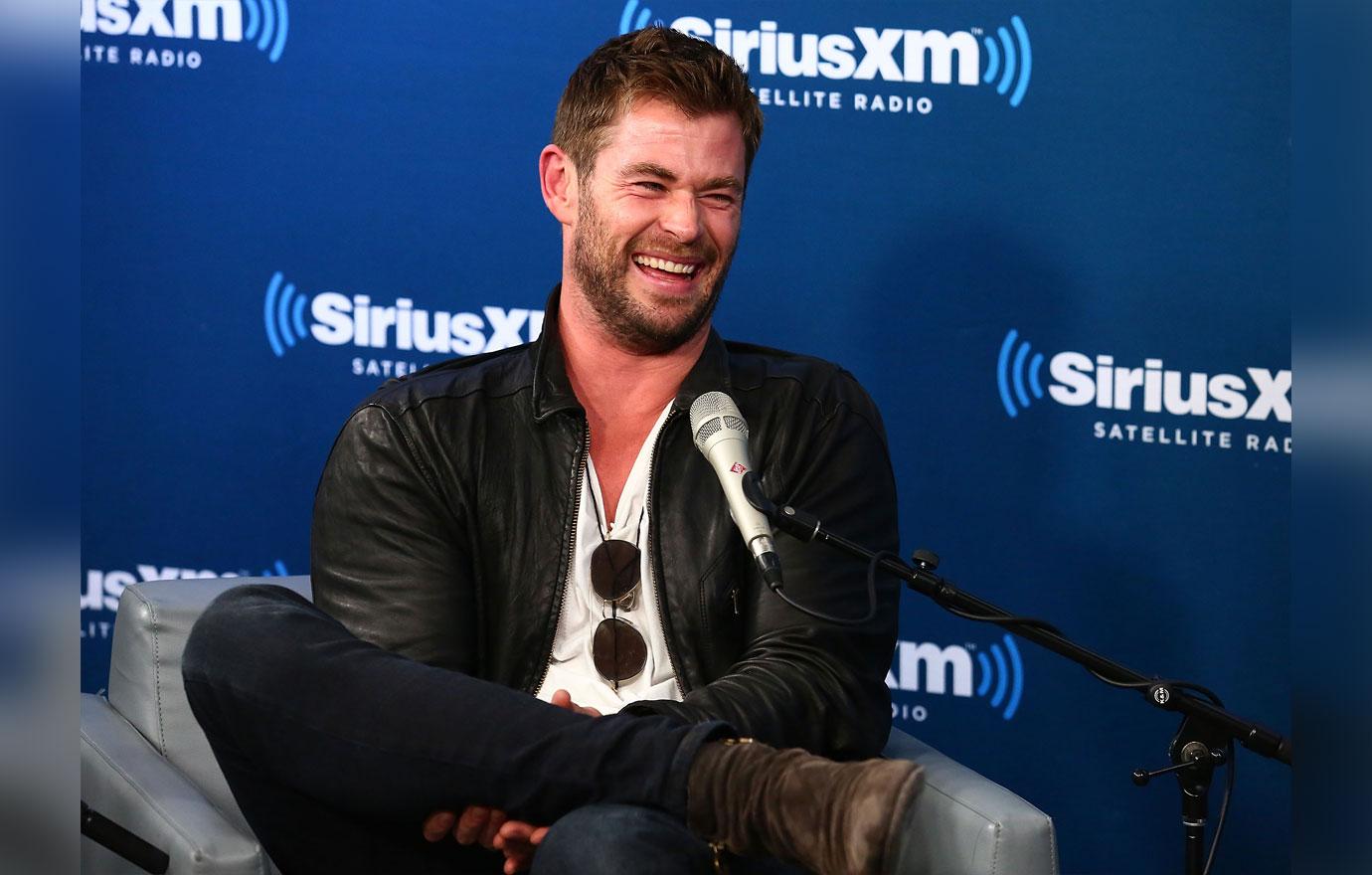 Chris hemsworth son climbs fridge 6