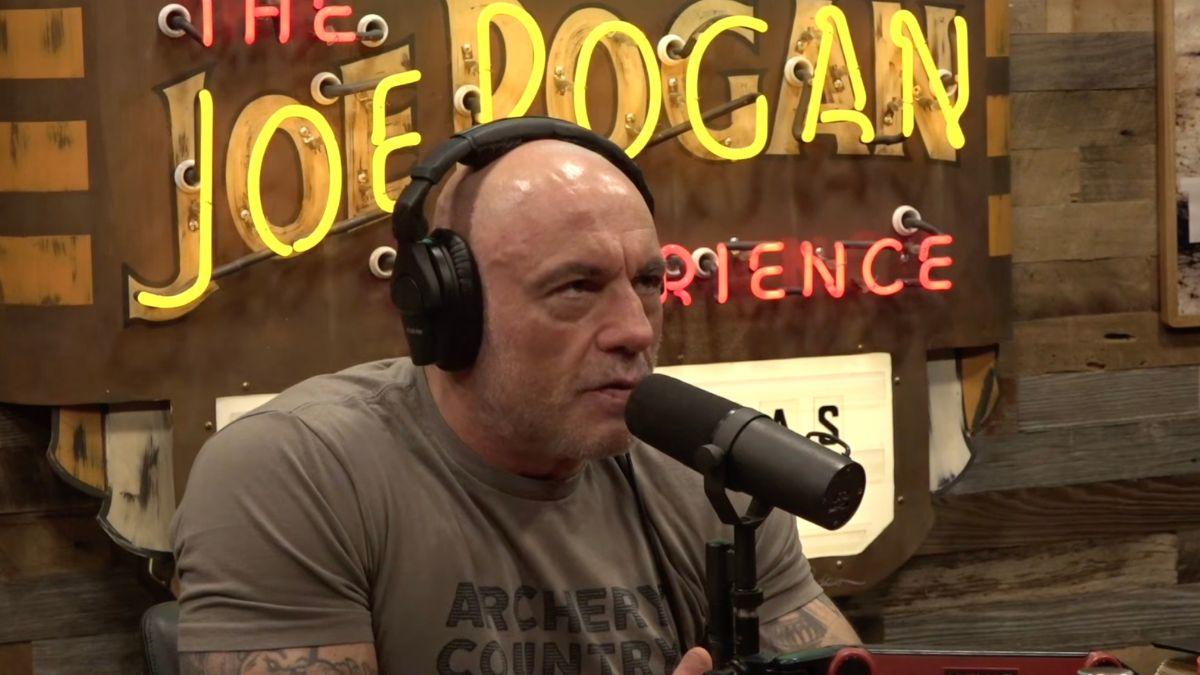 Image of Joe Rogan had expressed concern about UFC Freedom 250 amid Iran-America conflict.