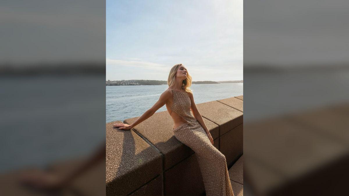 Image of Rosie Huntington-Whiteley wore head-to-toe gold.