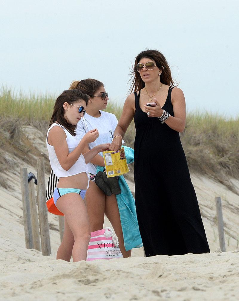 Teresa Giudice beach jersey shore fourth of july rhonj 03