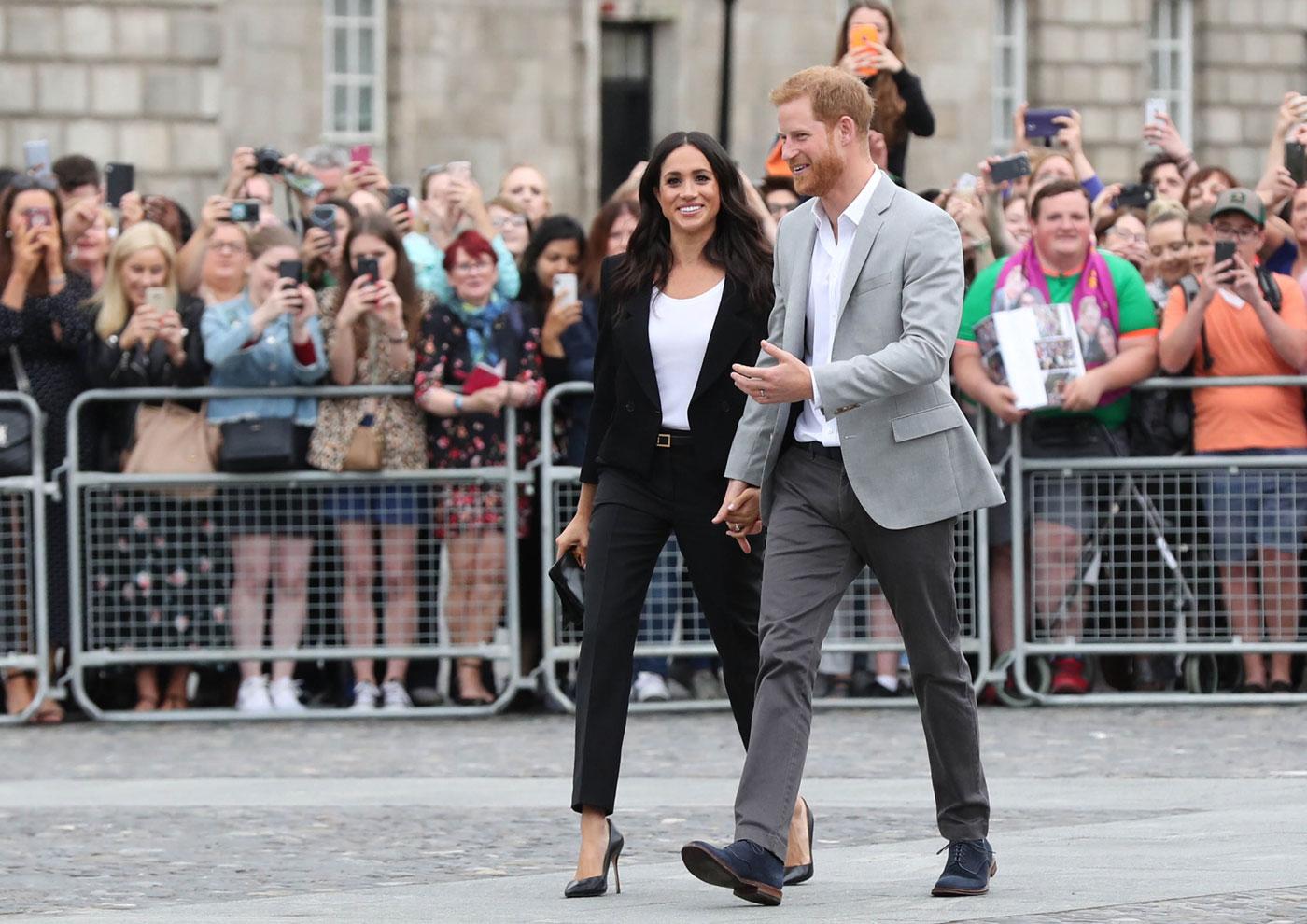 meghan markle cobblestones stilettos Ireland pics 05