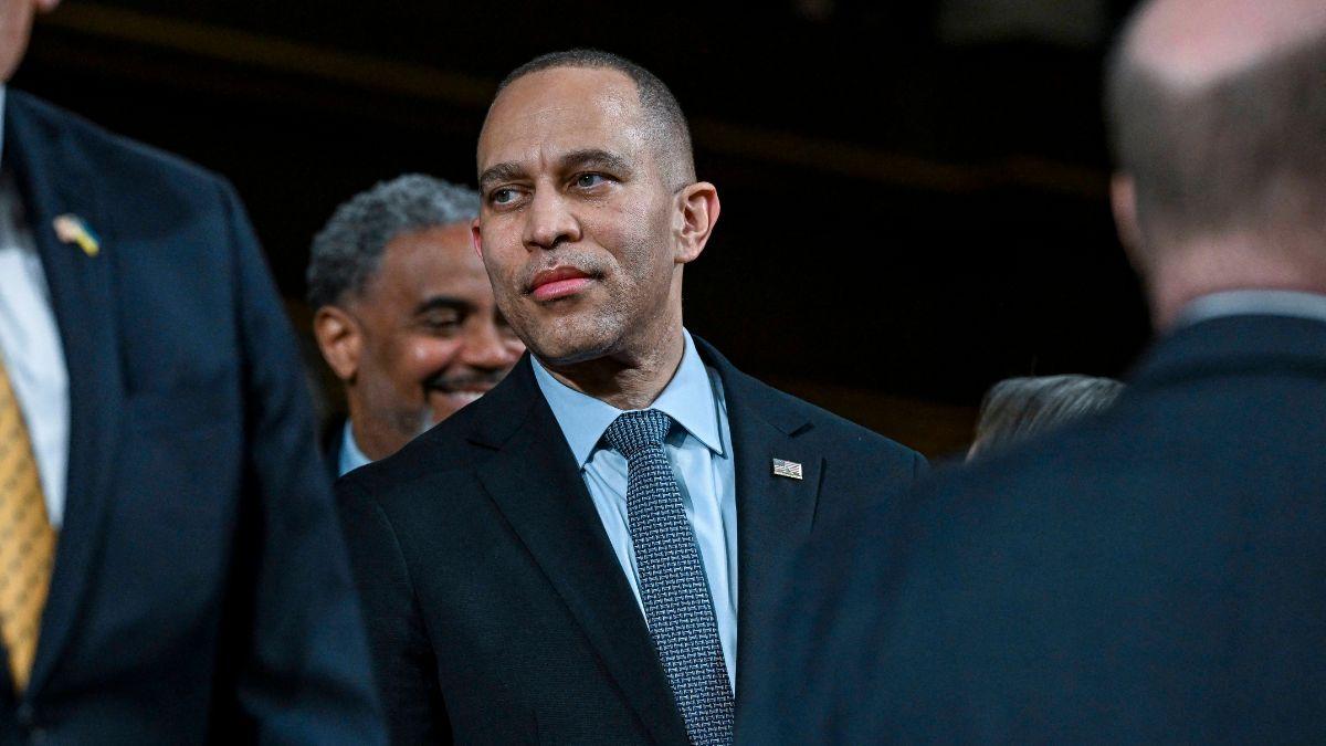 Image of House Minority Leader Hakeem Jeffries’ called for 'silent defiance' during the speech.