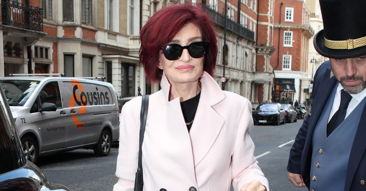 sharon osbourne flashes breast