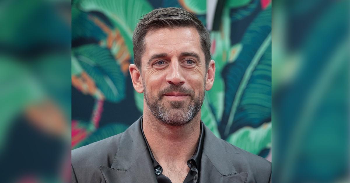 Aaron Rodgers look-alike mystery takes an international turn