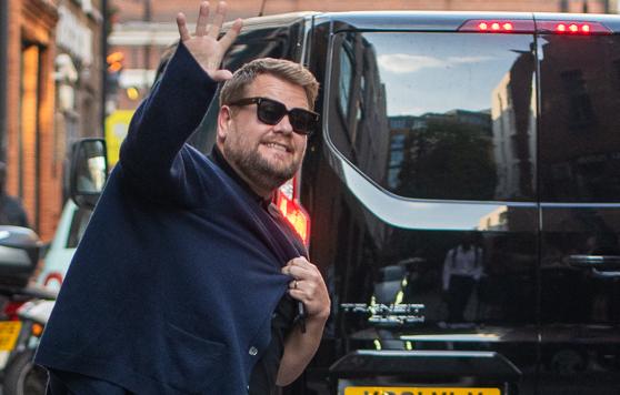 james corden apologized profusely after renowned restaurant owner forbid his abusive behaviors