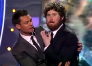 2011__03__Casey_Abrams_American_Idol_March25newsnea 300×216.jpg