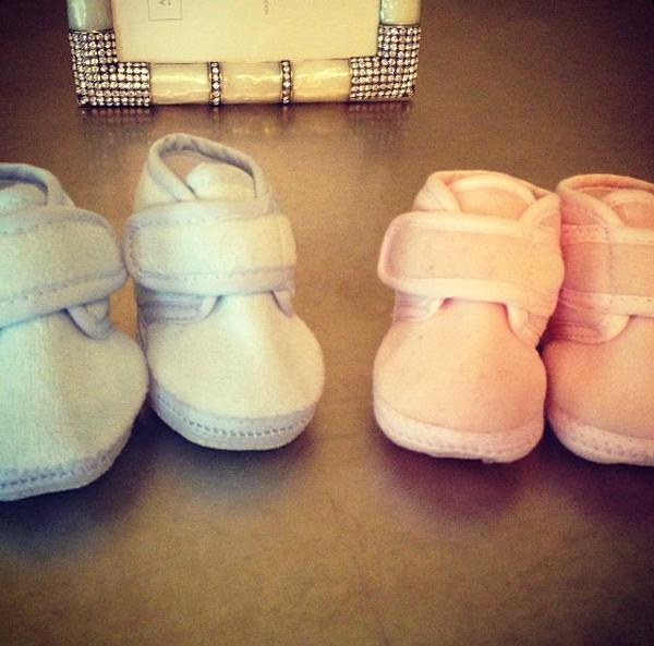 danielle-jonas-baby-shoes