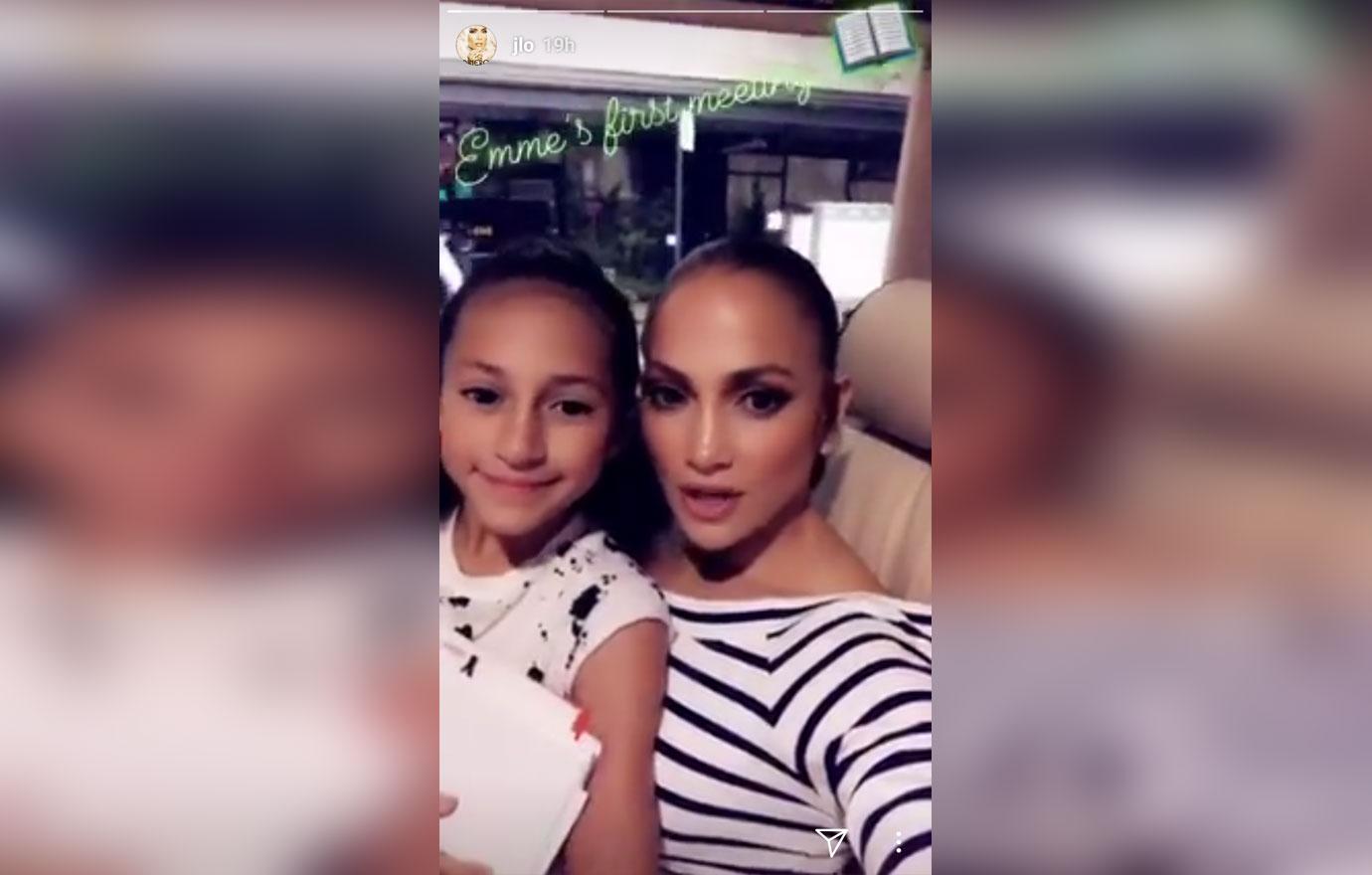 Jennifer lopez 10 year old daughter book deal 5