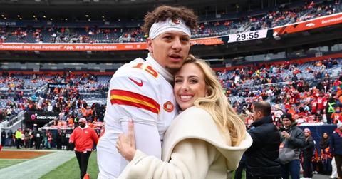 patrick mahomes crocs chiefs playoff photoshoot brittany trolls