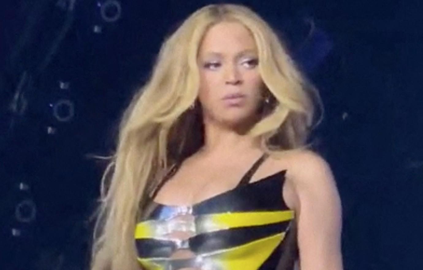 See Beyoncé Wear a Sparkling Recreation of Her Crazy In Love