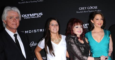 naomi judd larry worried