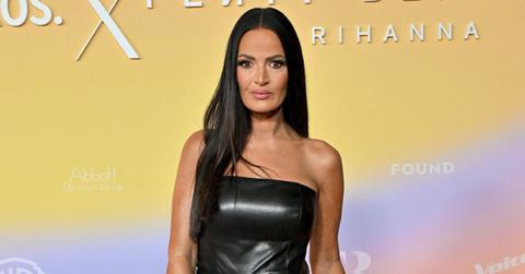 Photo of Lisa Barlow.