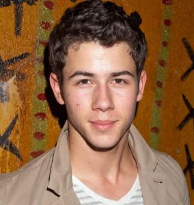 2011__09__Nick Jonas Sept7newsbt 284&#215;300.jpg