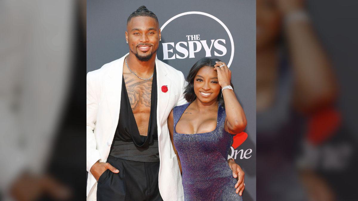 simonebiles,Jonathan Owens