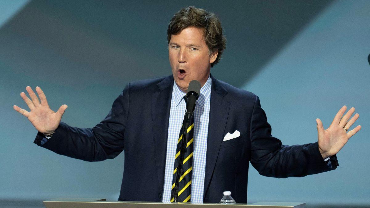 image of 'Too bad Tucker stayed in the airport,' the former U.S. ambassador to Israel wrote on X.