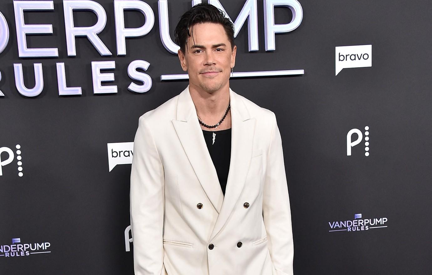 the traitors host alan cumming tom sandoval cheater joined series