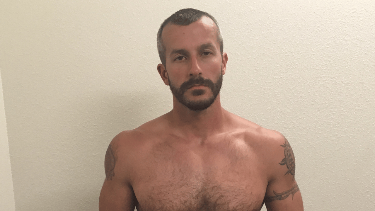 photo of Chris Watts' family confirmed he's in a romantic relationship with Lizzie Henderson.