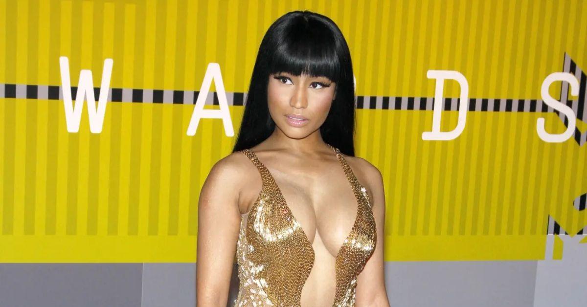 nicki minaj accuses roc nation trying ruin career