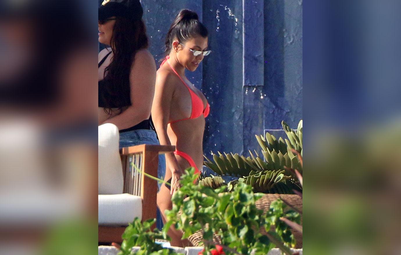 Kourtney Kardashian struts her stuff while on vacation in Cabo