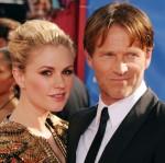 2010__08__Anna_Paquin_Stephen_Moyer_Aug30newsne 150×149.jpg