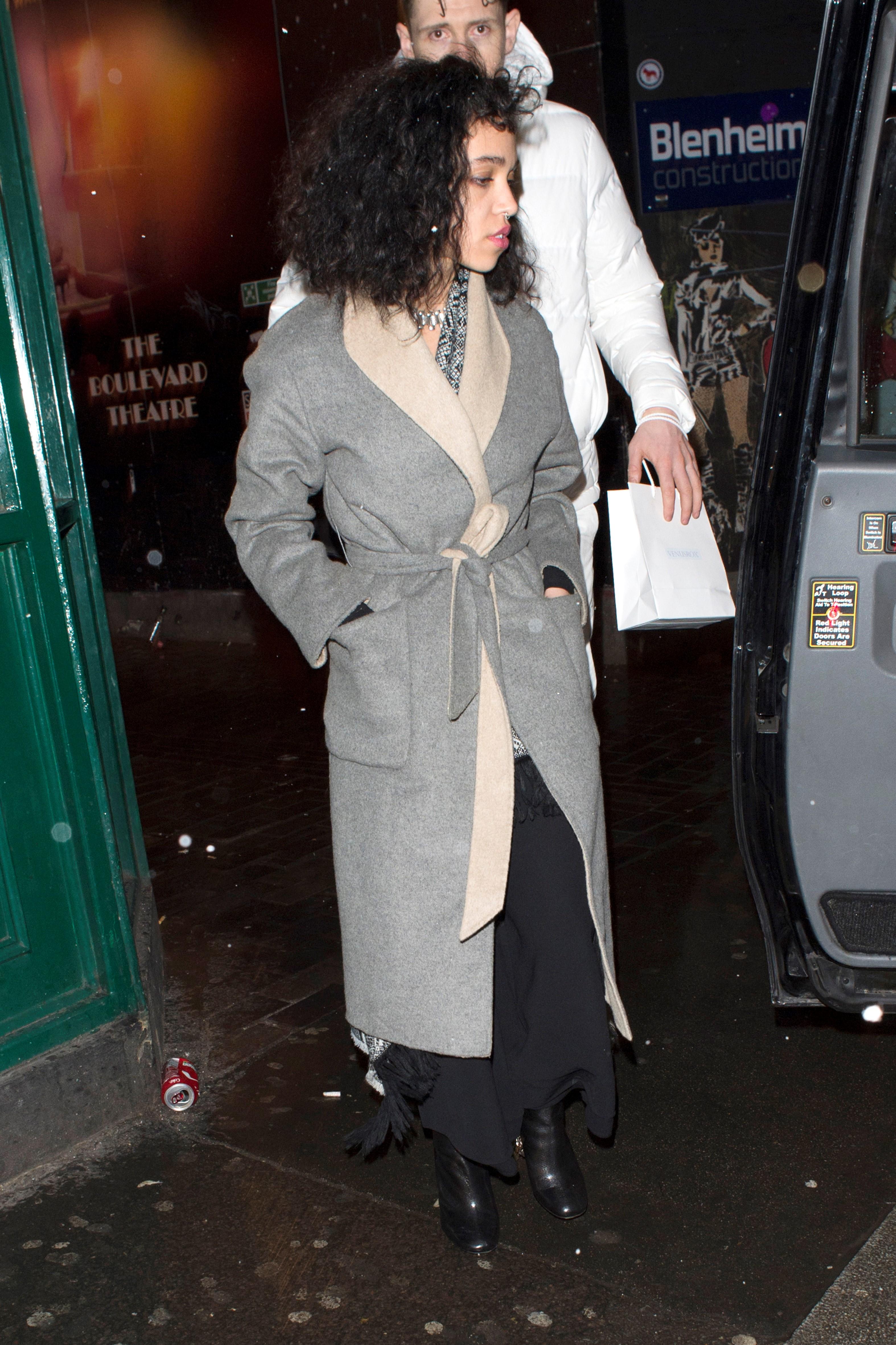 Robert pattinson fka twigs birthday london 04