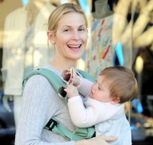 2010__06__Kelly_Rutherford_June28news 300&#215;284.jpg