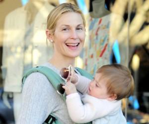 2010__06__Kelly_Rutherford_June28news 300×284.jpg