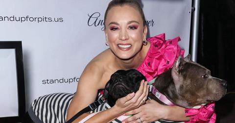 Kaley Cuoco Dogs PP