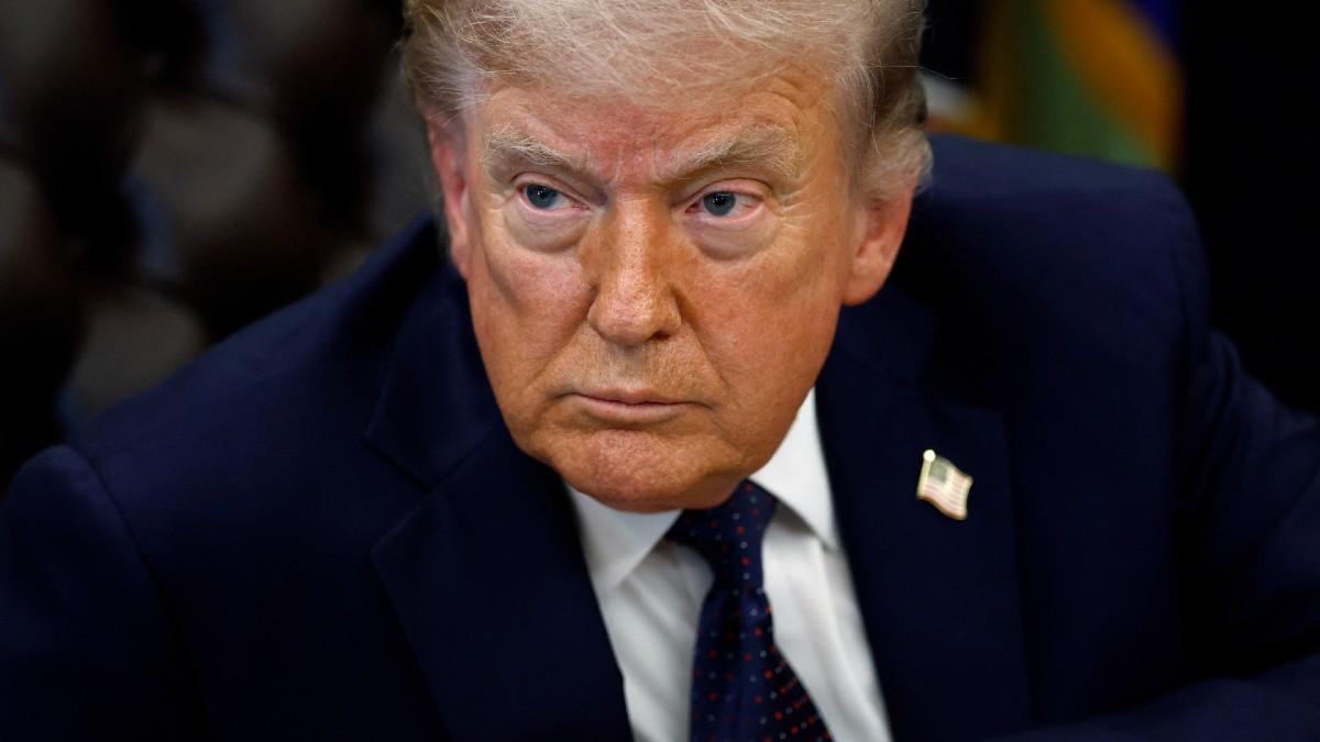 image of Donald Trump was accused of 'losing it' at Norah O'Donnell. 