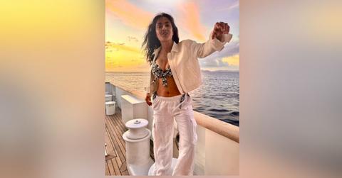 salma hayek yacht vacation look