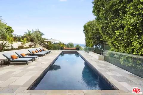 hilary swank house ok living