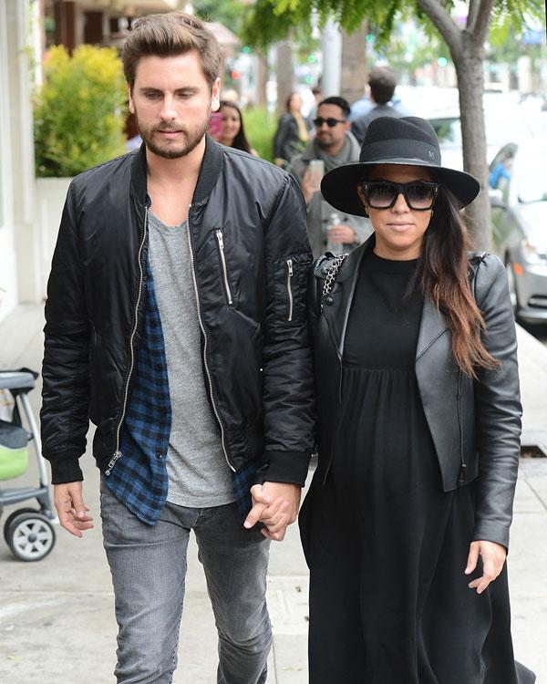 Kourtney kardashian pregnant scott disick 01