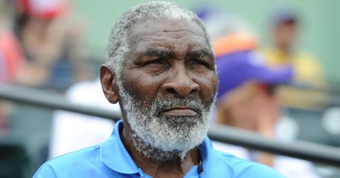 Serena Williams of the USA defeats Na Li of China at the Sony Open 2014