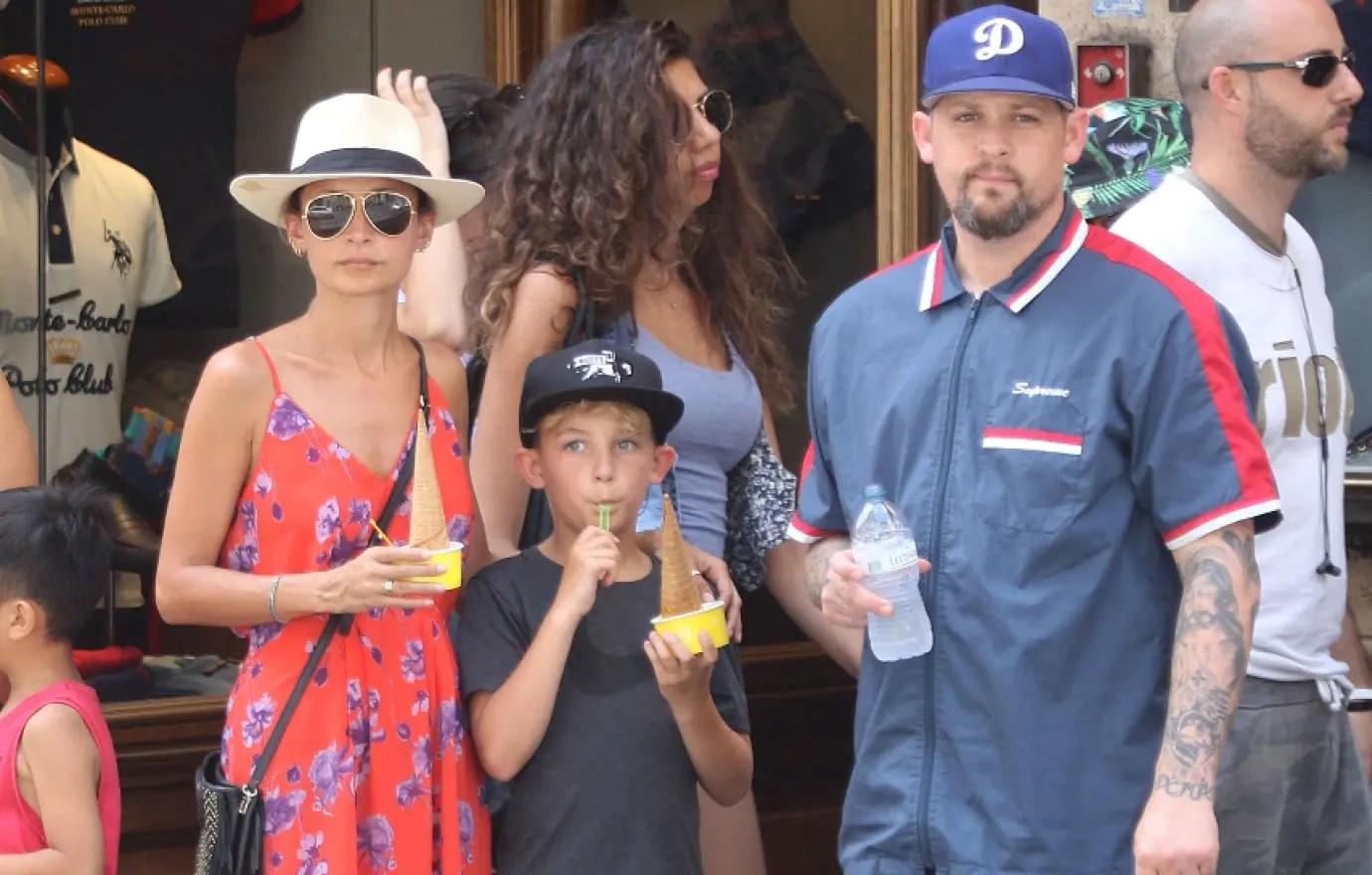 nicole richie shy husband joel madden didnt speak first met