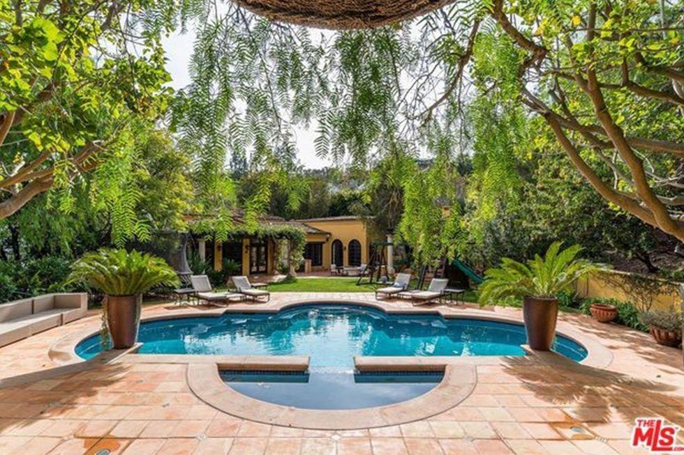 hbz kendall jenner home pool