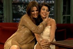 2011__06__Khloe_Kardashian_Kourtney_Kardashian_June8newsnea 300×202.jpg