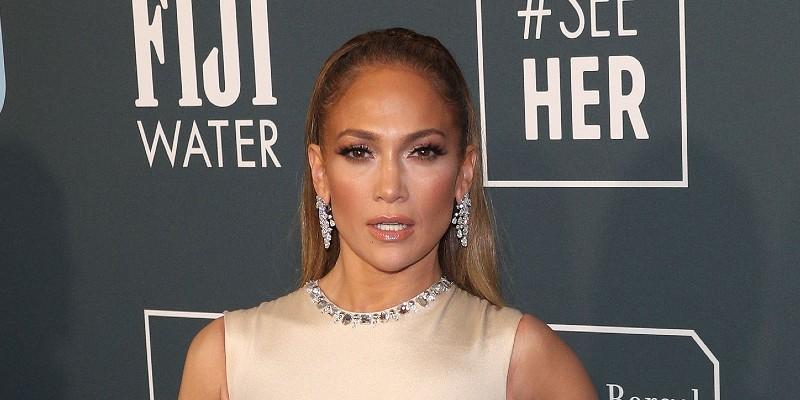 Jennifer Lopez Poses Completely Nude On Her New Album Cover: Photo