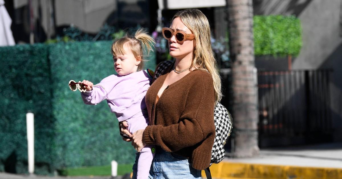 Hilary Duff Runs Errands In West Hollywood With Daughter Banks