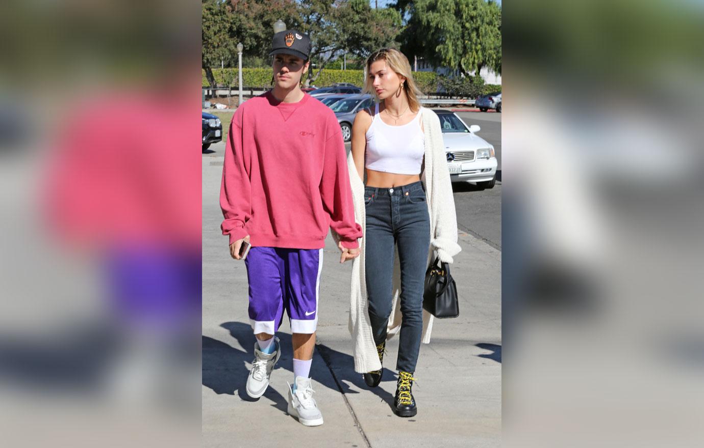 Justin Bieber and Hailey head for Breakfast