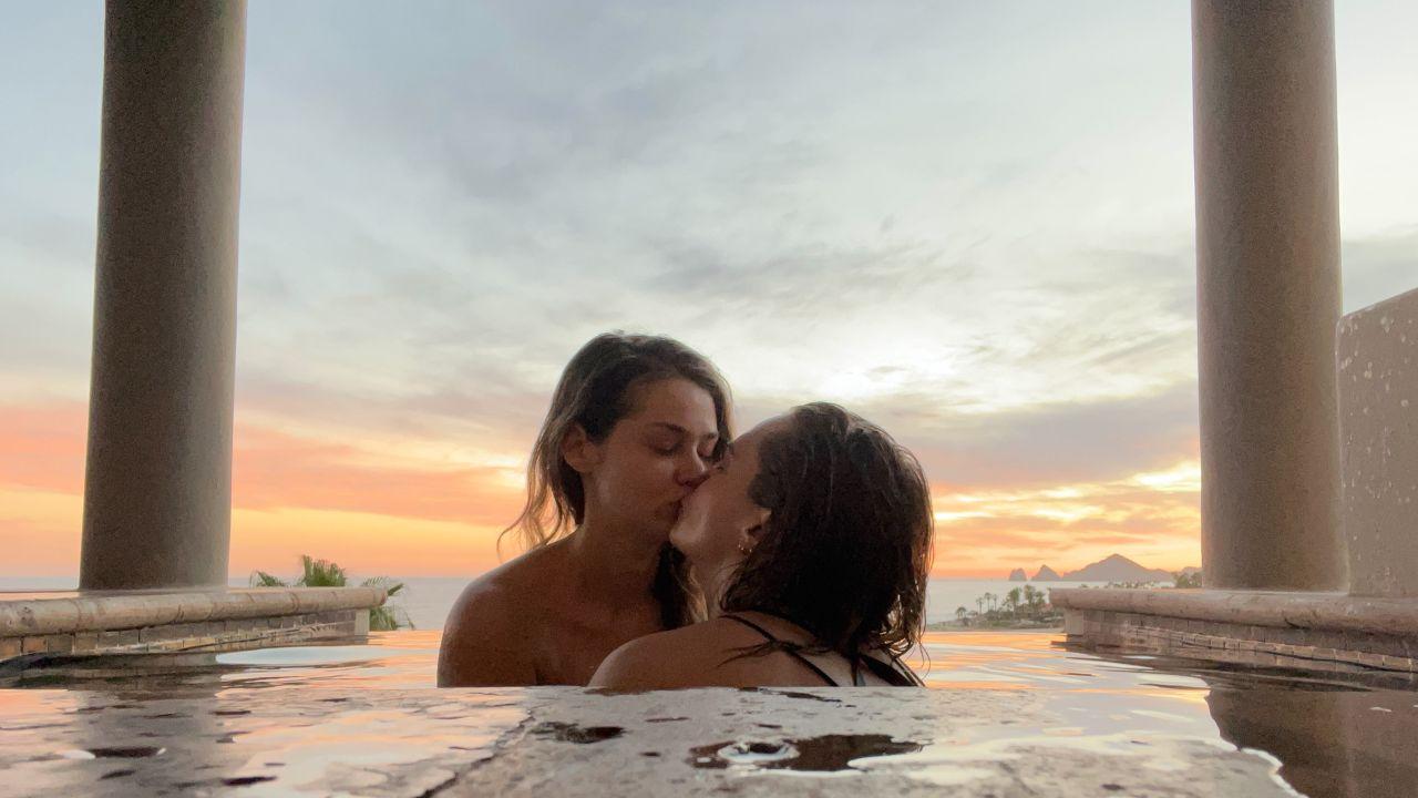 Image of Cara Delevingne marked International Lesbian Day on October 8 with a public celebration of her relationship.