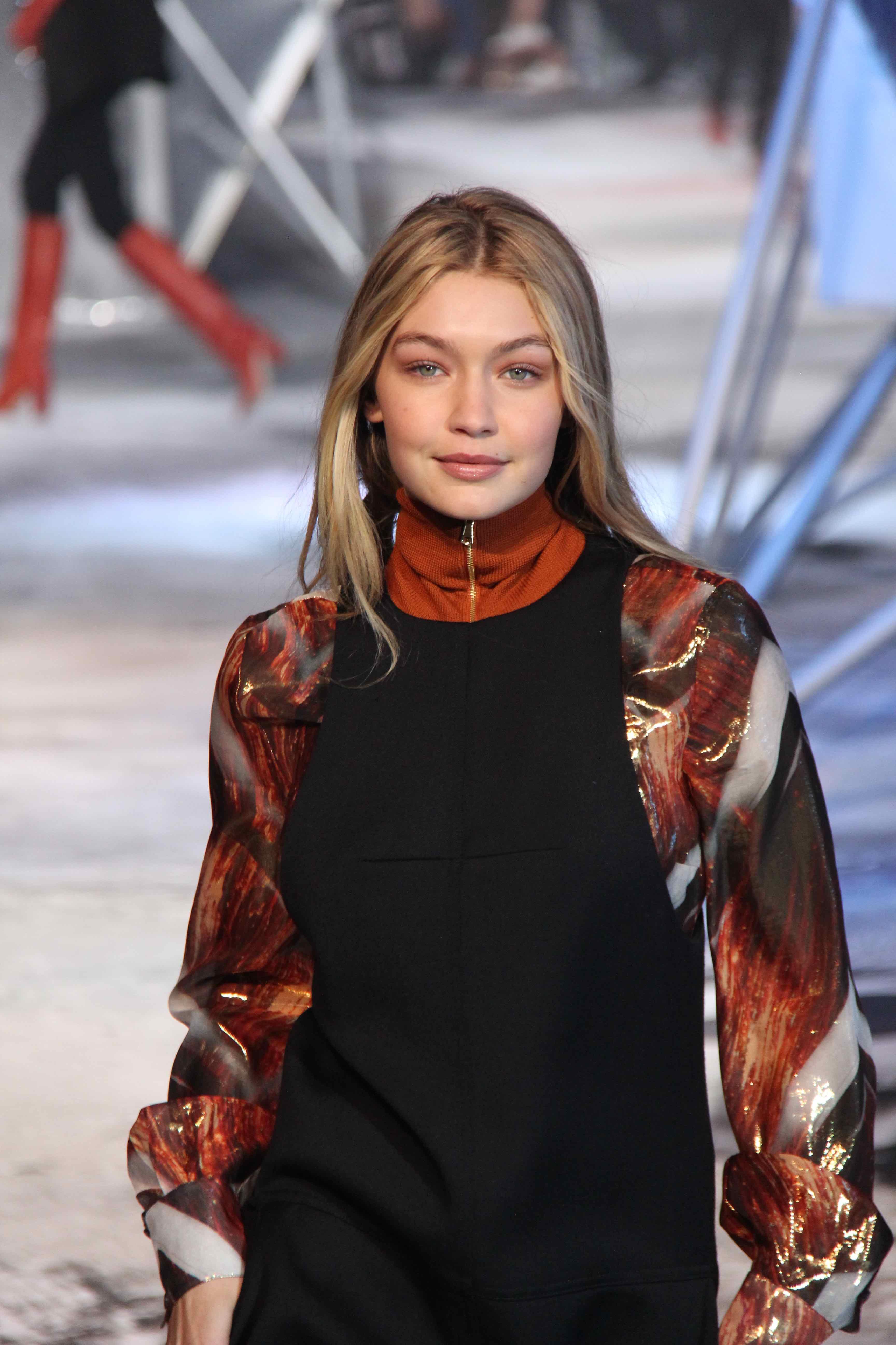 H&amp;M fashion show at 2015 Fall/Winter Paris Fashion Week