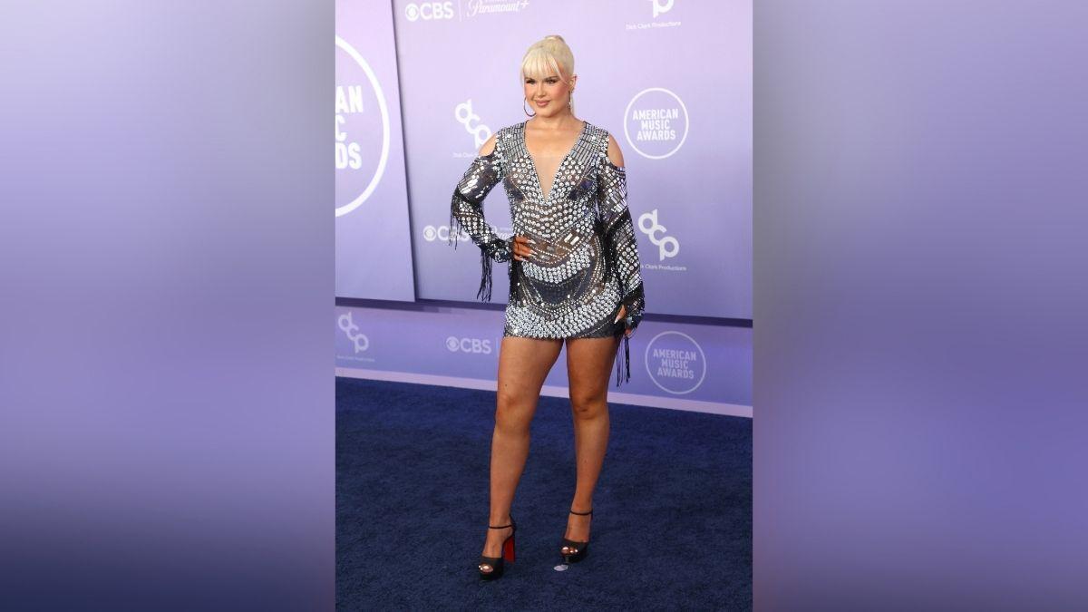 american music awards  red carpet worst dressed celebrities photos