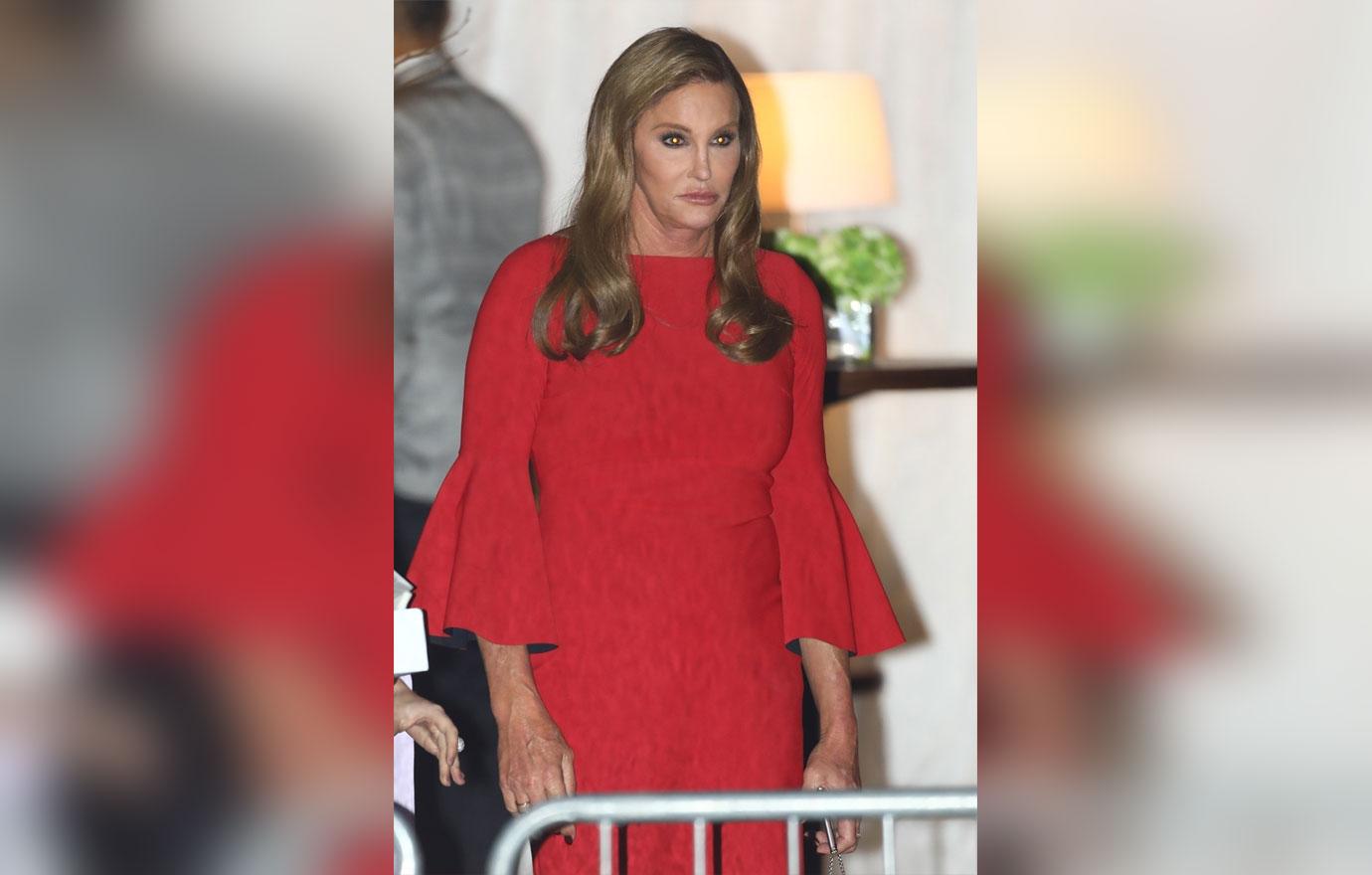 caitlyn jenner stills thinks kardashians are her kids 06