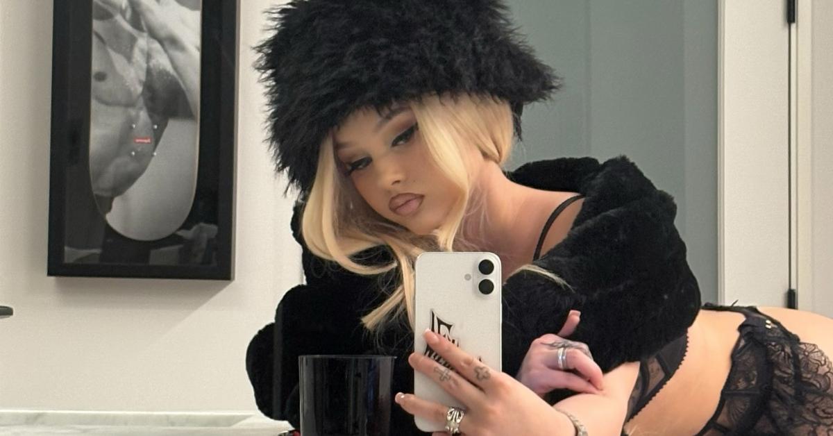 Bhad Bhabie Mocks Alabama Barker In Blonde Wig Amid Nasty Feud