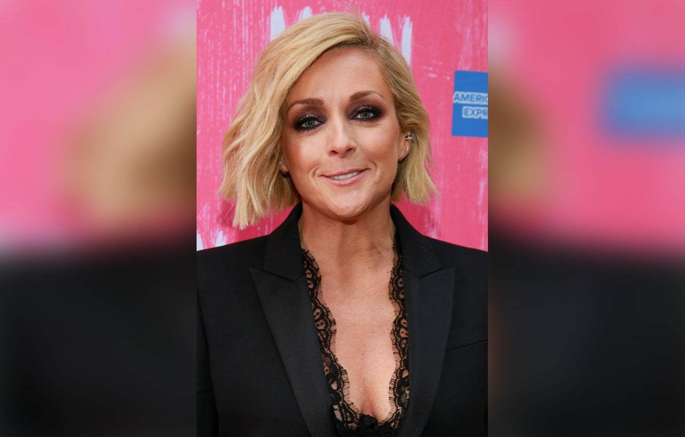 Jane krakowski emotional dead father dementia battle 6