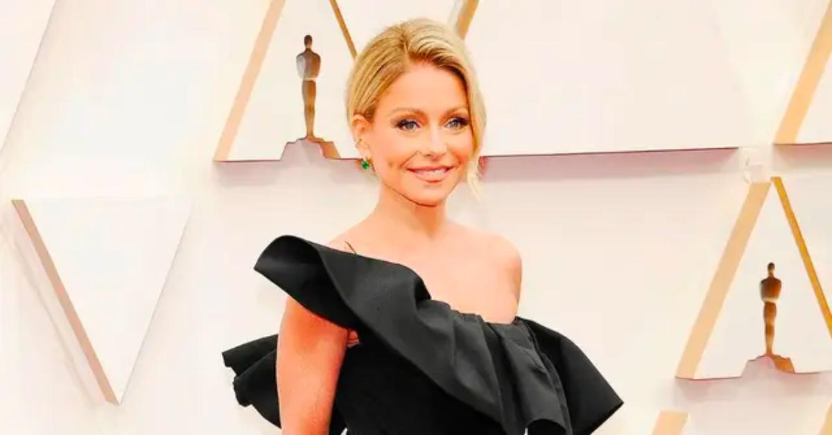 Kelly Ripa Faces Backlash For Discussing Her 'Flat Chest' On 'Live